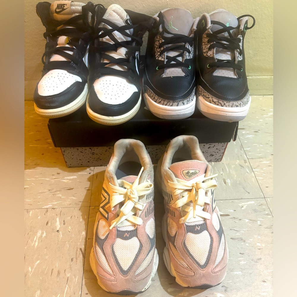 Three pairs of kids sneakers Jordan & New balance